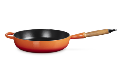 Sauteuse Signature en fonte émaillée avec manche en bois
