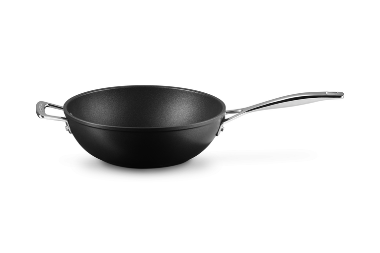 Poele wok en fonte avec poignée en noyer