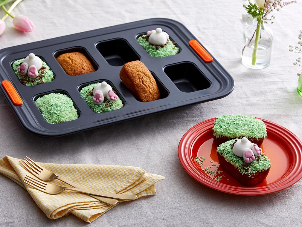 Gâteau aux carottes décoré de lapins