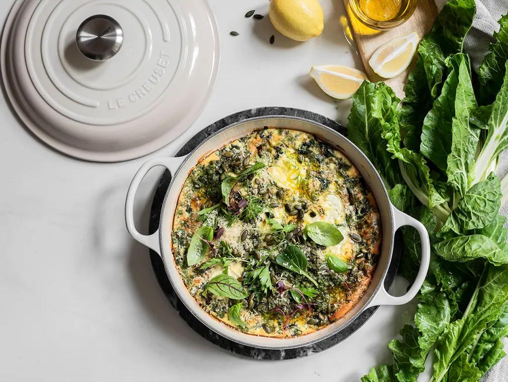 Frittata aux épinards et au fromage de chèvre avec pesto de graines de courge