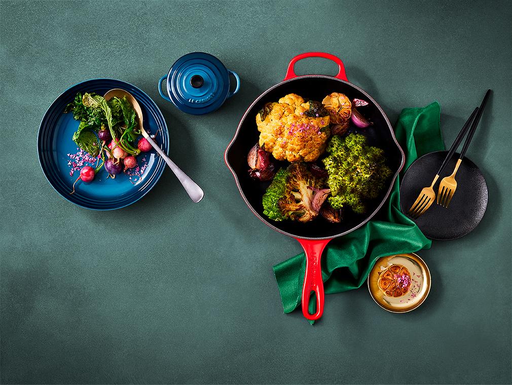Chou-fleur rôti avec une sauce au beurre et au vin