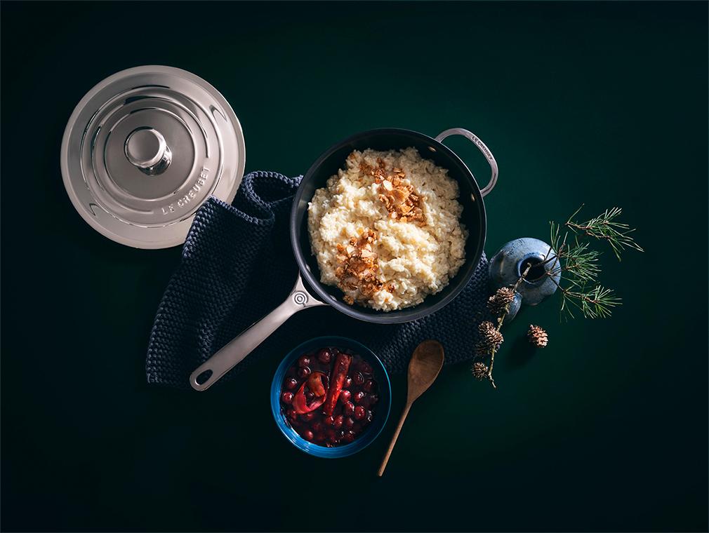 Riz au lait scandinave accompagné de sa crème chantilly et de ses amandes