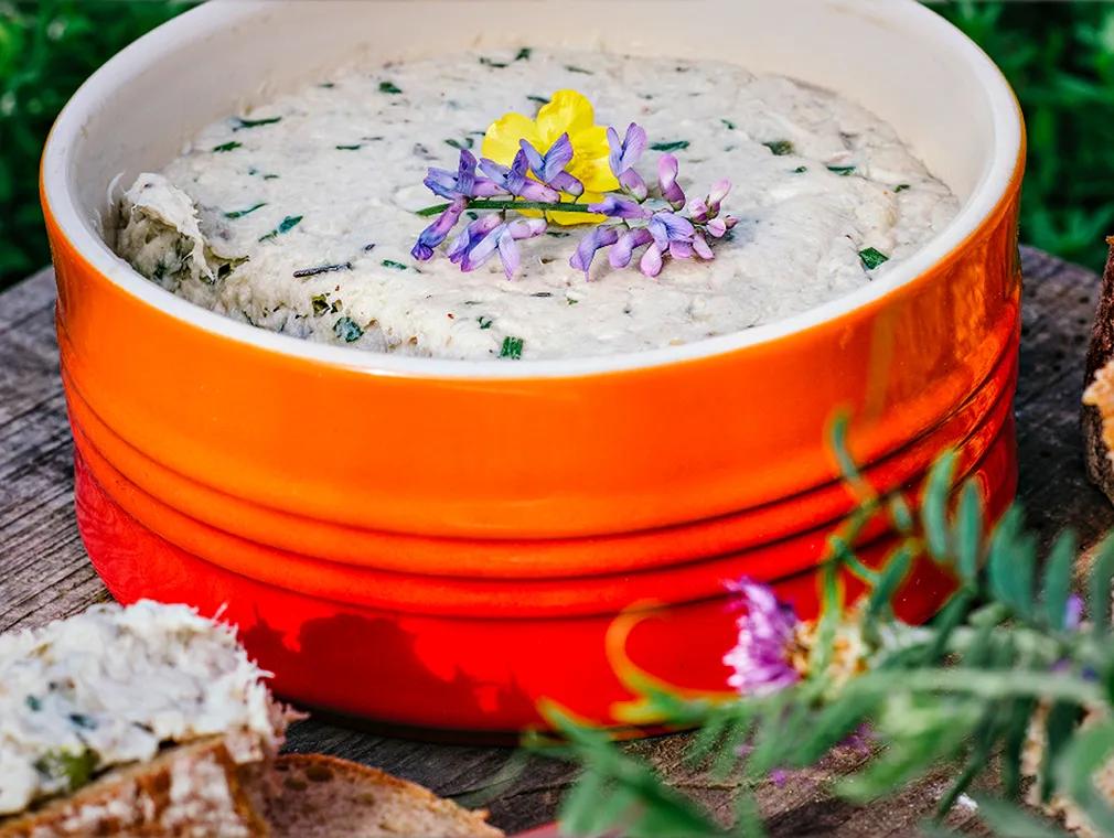 Rillettes de maquereau, gingembre, citron vert et combawa