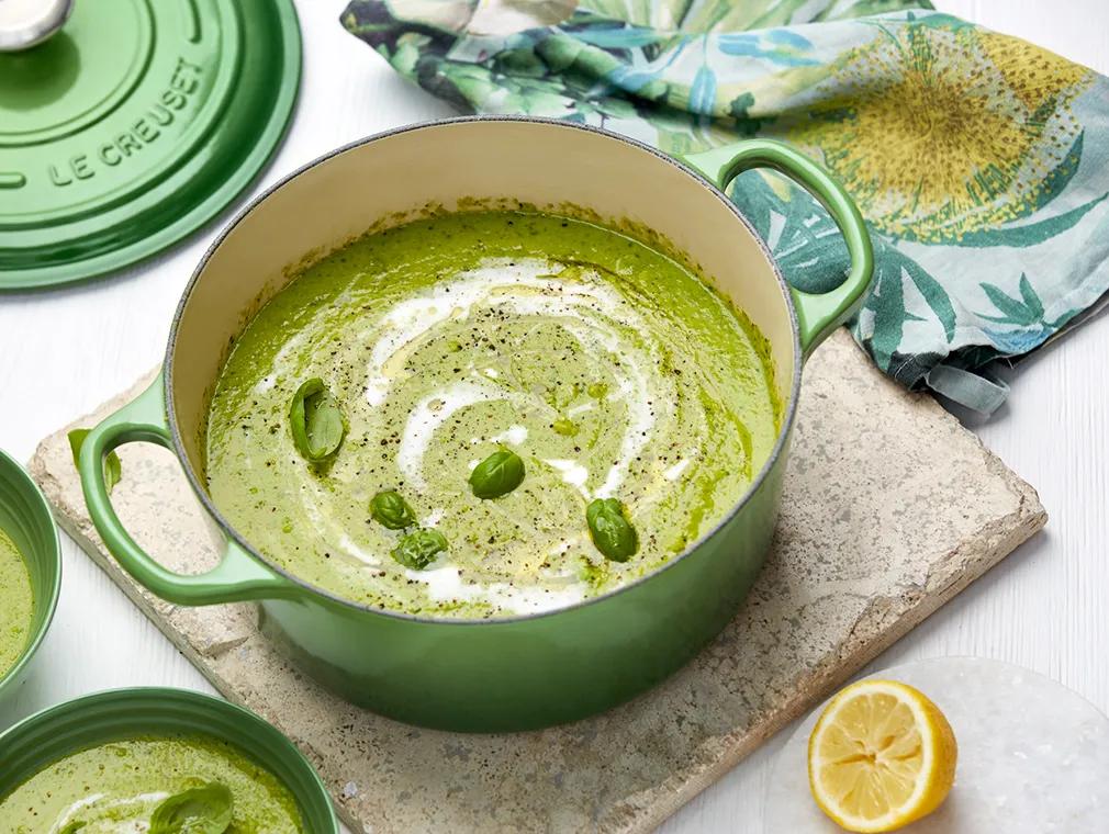 Soupe de petits pois et lait de coco