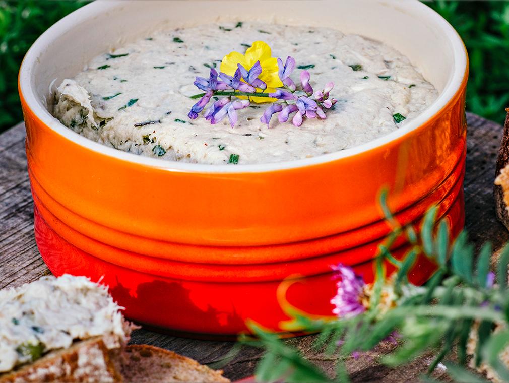 Rillettes de maquereau, gingembre, citron vert et combawa